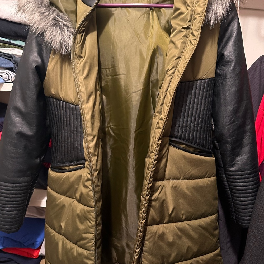 never used , size small for me I wear p and it was a little tight